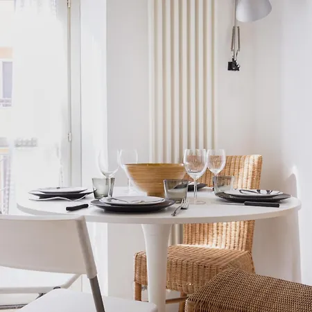 Easylife - Spazioso In Porta Romana Apartment *