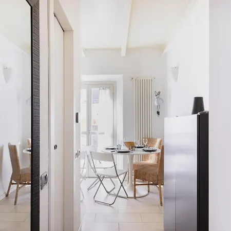 Apartment Easylife - Spazioso In Porta Romana Milan