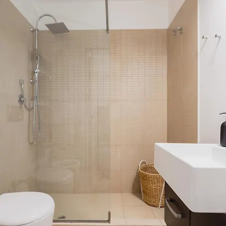 Easylife - Spazioso In Porta Romana Milan